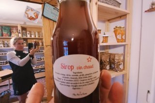 Et si vous avez la flemme de faire votre sirop, Stéphanie en a en stock dans sa boutique à Charrat.